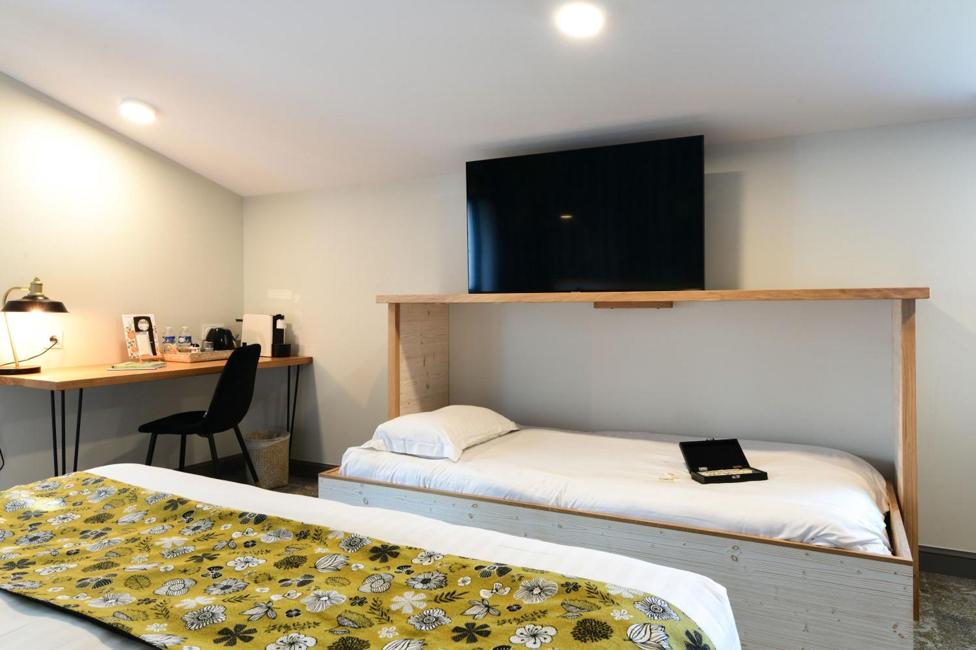 Logis Hotels Gnac E Pause Saint-Lon-Les-Mines Exteriör bild